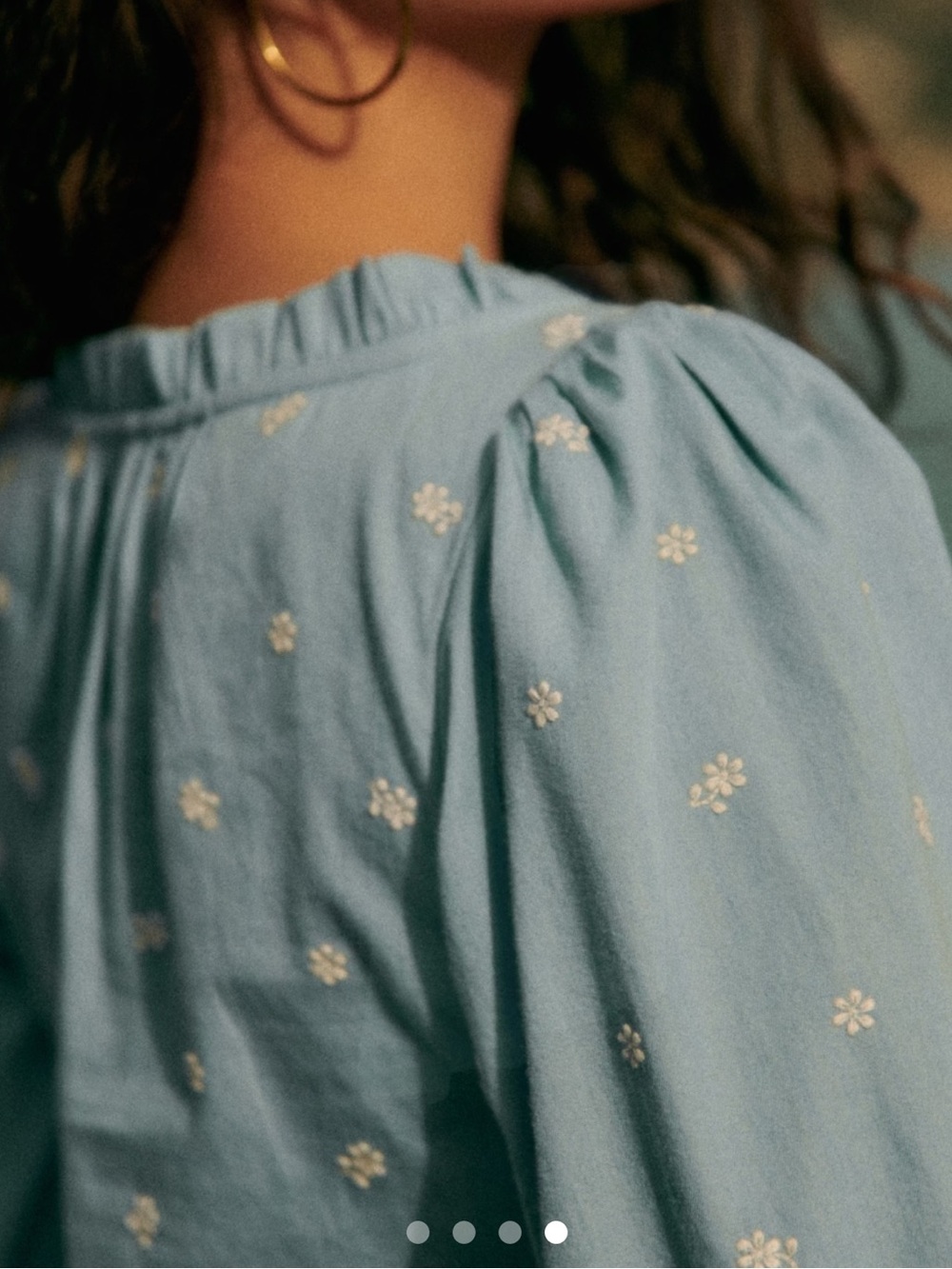 NWT SZ 6 Sézane Kelia Light Denim Blouse with White Floral Embroidery 🇫🇷! - Picture 4 of 9